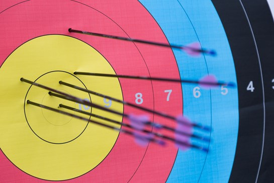 Archery Target With Arrows On It 2022 09 13 04 24 57 Utc