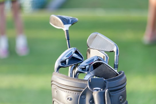 Professional Golf Gear At The Golf Course 2022 11 14 05 19 06 Utc